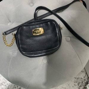 Michael Kors Cross body purse